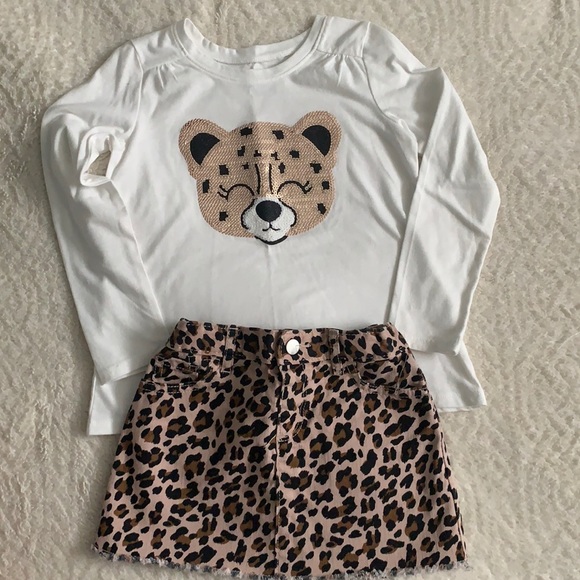 The Children’s Place leopard print outfit